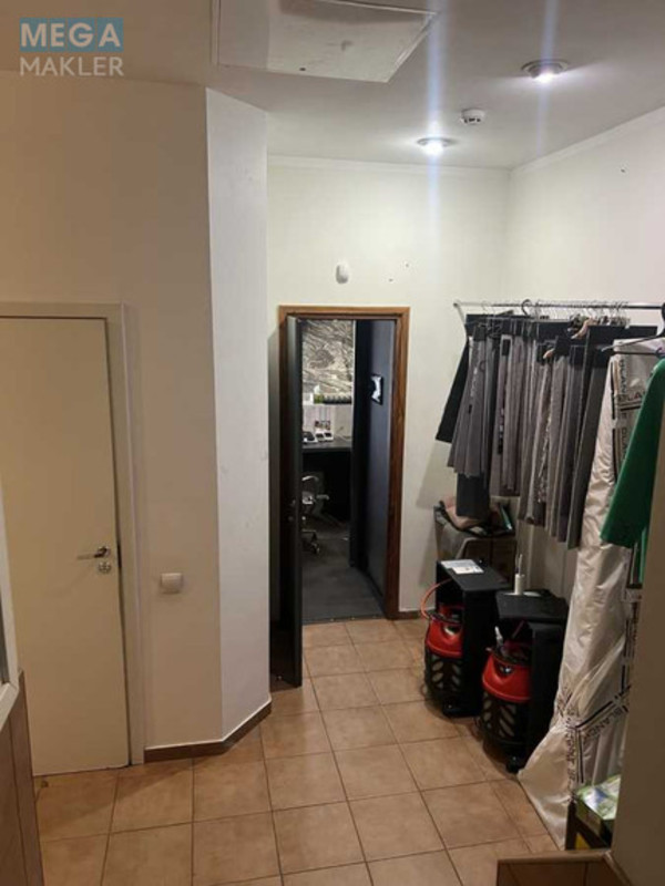 Оренда комерційної нерухомості, 213,70&nbsp;кв.м, под офис, <a class="location-link" href="/kiev/" title="Недвижимость Київ">Київ</a>, <a class="location-link" href="/kiev/pecherskij/" title="Недвижимость Печерський район">Печерський р-н</a>, Леси Украинки бульв., 14 (изображение 11)