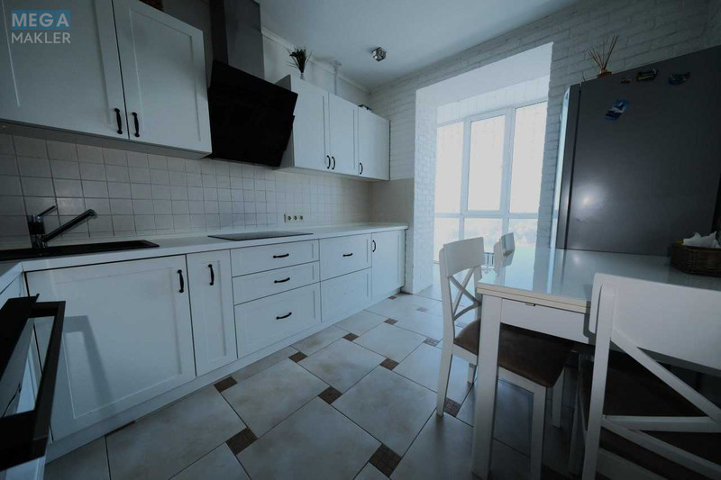 Продаж 1 кімнатної квартири (46/15/18), 10 пов. 10 пов. будинку, <a class="location-link" href="/kryukovshina/" title="Недвижимость Крюківщина">Крюківщина</a>, Жулянская, 1а (изображение 3)