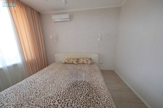 Продаж 1 кімнатної квартири (46/15/18), 10 пов. 10 пов. будинку, <a class="location-link" href="/kryukovshina/" title="Недвижимость Крюківщина">Крюківщина</a>, Жулянская, 1а (изображение 6)