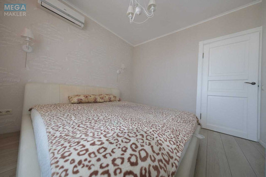 Продаж 1 кімнатної квартири (46/15/18), 10 пов. 10 пов. будинку, <a class="location-link" href="/kryukovshina/" title="Недвижимость Крюківщина">Крюківщина</a>, Жулянская, 1а (изображение 7)