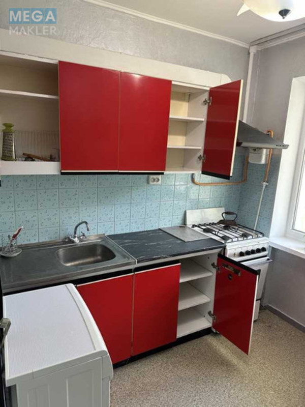 Оренда 1 кімнатної квартири, <a class="location-link" href="/kiev/" title="Недвижимость Київ">Київ</a>, <a class="location-link" href="/kiev/solomenskij/" title="Недвижимость Солом'янський район">Солом'янський р-н</a>, Єреванська вул., 13к1 (изображение 5)