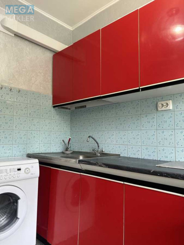 Оренда 1 кімнатної квартири, <a class="location-link" href="/kiev/" title="Недвижимость Київ">Київ</a>, <a class="location-link" href="/kiev/solomenskij/" title="Недвижимость Солом'янський район">Солом'янський р-н</a>, Єреванська вул., 13к1 (изображение 7)