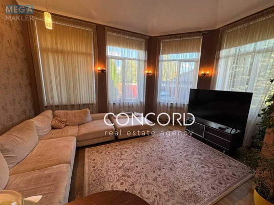 Продаж дома, 2&nbsp;поверху, 248&nbsp;кв.м, 5&nbsp;кімнат, ділянка 15&nbsp;соток, <a class="location-link" href="/novye-petrovcy/" title="Недвижимость Нові Петрівці">Нові Петрівці</a>, монастирська, 13 (изображение 9)