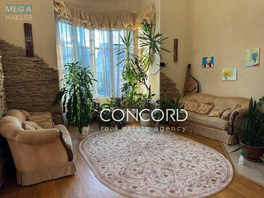 Продаж дома, 2&nbsp;поверху, 248&nbsp;кв.м, 5&nbsp;кімнат, ділянка 15&nbsp;соток, <a class="location-link" href="/novye-petrovcy/" title="Недвижимость Нові Петрівці">Нові Петрівці</a>, монастирська, 13 (изображение 10)