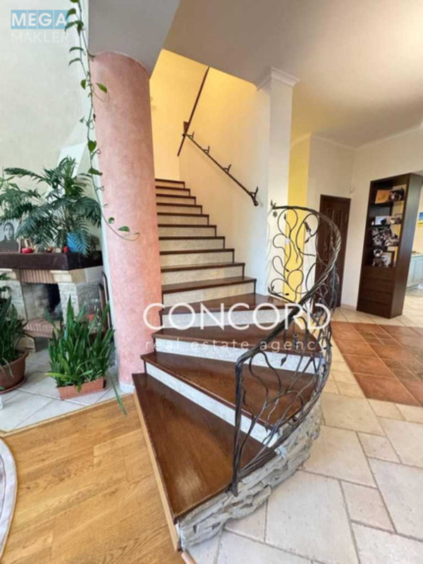 Продаж дома, 2&nbsp;поверху, 248&nbsp;кв.м, 5&nbsp;кімнат, ділянка 15&nbsp;соток, <a class="location-link" href="/novye-petrovcy/" title="Недвижимость Нові Петрівці">Нові Петрівці</a>, монастирська, 13 (изображение 12)