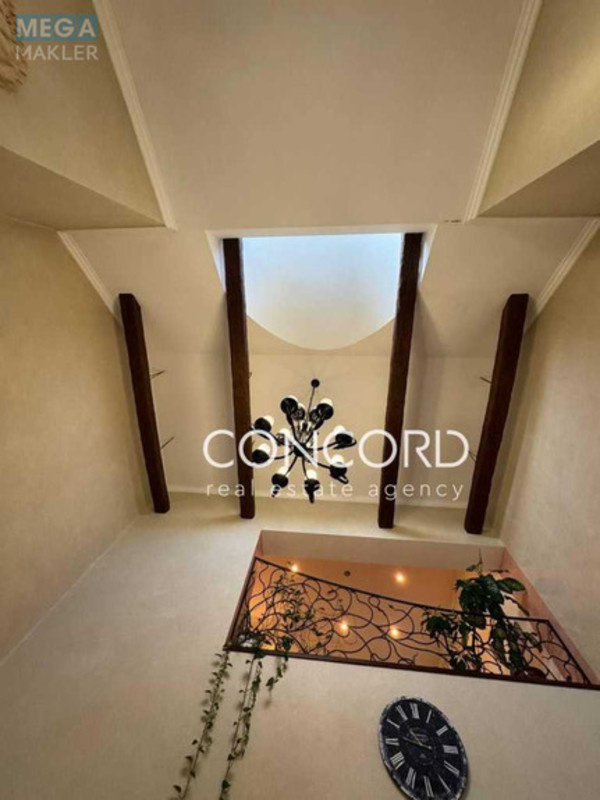 Продаж дома, 2&nbsp;поверху, 248&nbsp;кв.м, 5&nbsp;кімнат, ділянка 15&nbsp;соток, <a class="location-link" href="/novye-petrovcy/" title="Недвижимость Нові Петрівці">Нові Петрівці</a>, монастирська, 13 (изображение 16)