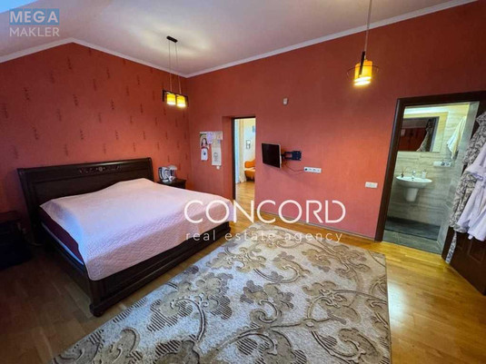 Продаж дома, 2&nbsp;поверху, 248&nbsp;кв.м, 5&nbsp;кімнат, ділянка 15&nbsp;соток, <a class="location-link" href="/novye-petrovcy/" title="Недвижимость Нові Петрівці">Нові Петрівці</a>, монастирська, 13 (изображение 18)