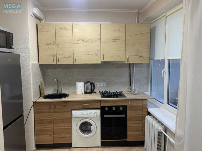 Оренда 1 кімнатної квартири, <a class="location-link" href="/kiev/" title="Недвижимость Київ">Київ</a>, <a class="location-link" href="/kiev/svyatoshinskij/" title="Недвижимость Святошинський район">Святошинський р-н</a>, Львівська вул., 7/9 (изображение 2)