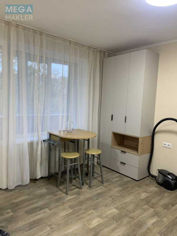 Оренда 1 кімнатної квартири, <a class="location-link" href="/kiev/" title="Недвижимость Київ">Київ</a>, <a class="location-link" href="/kiev/svyatoshinskij/" title="Недвижимость Святошинський район">Святошинський р-н</a>, Львівська вул., 7/9 (изображение 3)