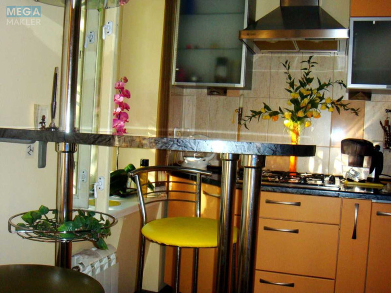 Оренда 1 кімнатної квартири, <a class="location-link" href="/odessa/" title="Недвижимость Одеса">Одеса</a>, <a class="location-link" href="/odessa/kievskij/" title="Недвижимость Київський район">Київський р-н</a>, Краснова, 11 (изображение 8)