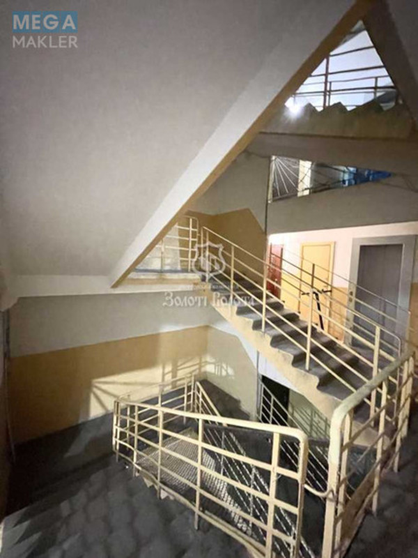 Продаж 2 кімнатної квартири (44,2/29,1/7,9), 3 пов. 9 пов. будинку, <a class="location-link" href="/kiev/" title="Недвижимость Київ">Київ</a>, <a class="location-link" href="/kiev/goloseevskij/" title="Недвижимость Голосіївський район">Голосіївський р-н</a>, Васильківська вул., 21-18 (изображение 8)