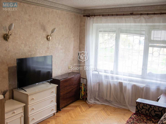 Продаж 3 кімнатної квартири (48,9/32/6,4), 1 пов. 5 пов. будинку, <a class="location-link" href="/kiev/" title="Недвижимость Київ">Київ</a>, <a class="location-link" href="/kiev/dneprovskij/" title="Недвижимость Дніпровський район">Дніпровський р-н</a>, Соборності просп., 1а (изображение 4)