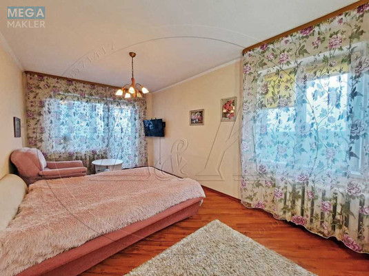 Продаж 3 кімнатної квартири (69/44/8), 12 пов. 12 пов. будинку, <a class="location-link" href="/kiev/" title="Недвижимость Київ">Київ</a>, <a class="location-link" href="/kiev/svyatoshinskij/" title="Недвижимость Святошинський район">Святошинський р-н</a>, Генерала Наумова вул., 31а (изображение 5)