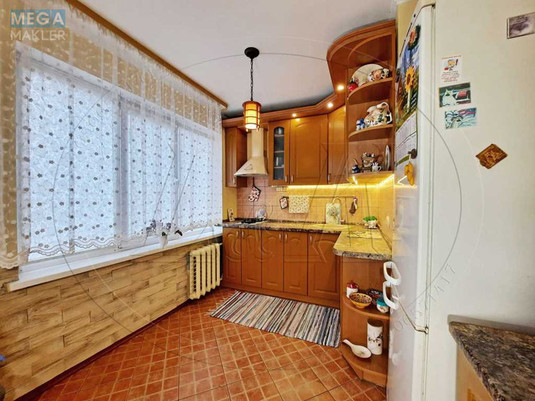 Продаж 3 кімнатної квартири (69/44/8), 12 пов. 12 пов. будинку, <a class="location-link" href="/kiev/" title="Недвижимость Київ">Київ</a>, <a class="location-link" href="/kiev/svyatoshinskij/" title="Недвижимость Святошинський район">Святошинський р-н</a>, Генерала Наумова вул., 31а (изображение 9)