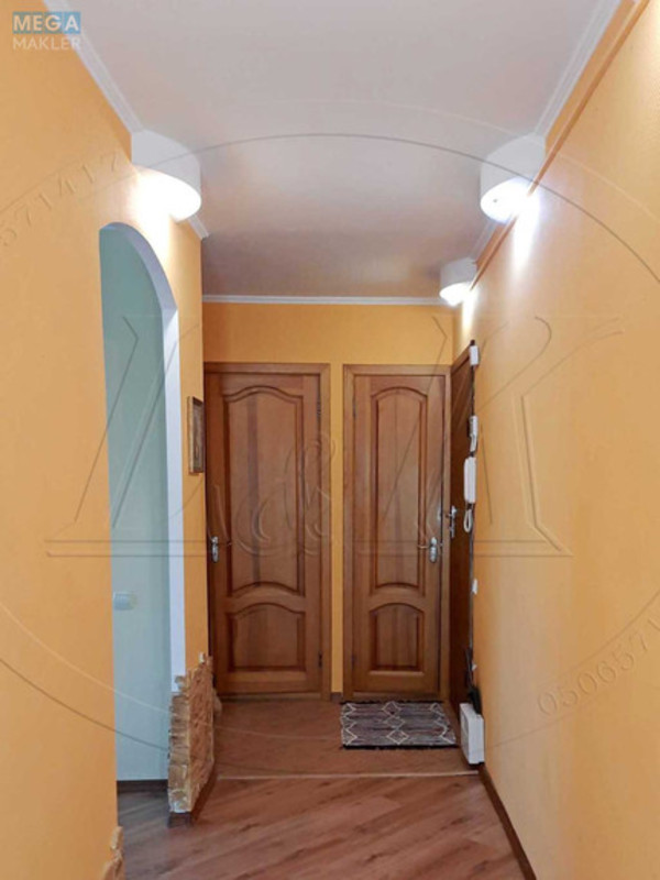 Продаж 3 кімнатної квартири (69/44/8), 12 пов. 12 пов. будинку, <a class="location-link" href="/kiev/" title="Недвижимость Київ">Київ</a>, <a class="location-link" href="/kiev/svyatoshinskij/" title="Недвижимость Святошинський район">Святошинський р-н</a>, Генерала Наумова вул., 31а (изображение 10)