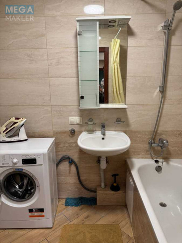 Оренда 2 кімнатної квартири, <a class="location-link" href="/kiev/" title="Недвижимость Київ">Київ</a>, <a class="location-link" href="/kiev/goloseevskij/" title="Недвижимость Голосіївський район">Голосіївський р-н</a>, Ясинуватський пров., 11 (изображение 10)