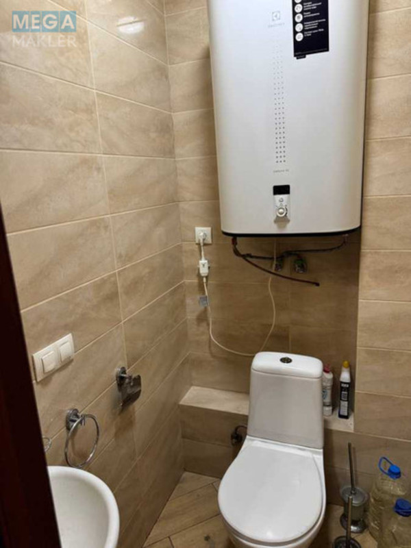 Оренда 2 кімнатної квартири, <a class="location-link" href="/kiev/" title="Недвижимость Київ">Київ</a>, <a class="location-link" href="/kiev/goloseevskij/" title="Недвижимость Голосіївський район">Голосіївський р-н</a>, Ясинуватський пров., 11 (изображение 11)