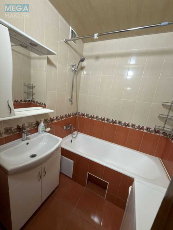 Оренда 2 кімнатної квартири, <a class="location-link" href="/kiev/" title="Недвижимость Київ">Київ</a>, <a class="location-link" href="/kiev/podolskij/" title="Недвижимость Подільський район">Подільський р-н</a>, Межигорская ул., 43 (изображение 13)
