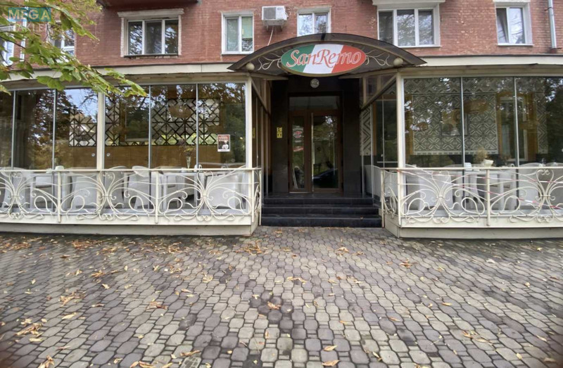 Оренда комерційної нерухомості, 200&nbsp;кв.м, <a class="location-link" href="/aleksandriya/" title="Недвижимость Олександрія">Олександрія</a>, Пл.Соборна, 7 (изображение 5)