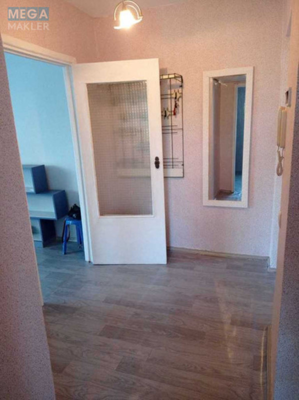 Оренда 1 кімнатної квартири, <a class="location-link" href="/odessa/" title="Недвижимость Одеса">Одеса</a>, <a class="location-link" href="/odessa/malinovskij/" title="Недвижимость Малиновський район">Малиновський р-н</a>, Скворцова, 4 (изображение 2)