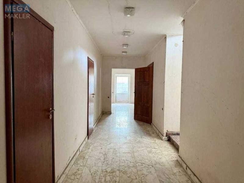 Продаж дома, 2&nbsp;поверху, 865&nbsp;кв.м, 5&nbsp;кімнат, ділянка 30&nbsp;соток, <a class="location-link" href="/vishenki-selo-kv/" title="Недвижимость Вишеньки">Вишеньки</a>, Русановская (изображение 18)