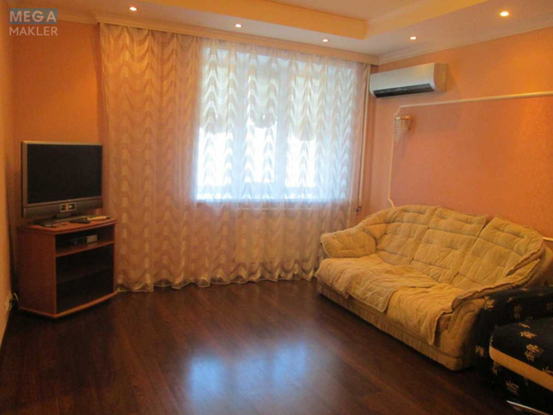 Продаж 1 кімнатної квартири (52/18/15), 7 пов. 10 пов. будинку, <a class="location-link" href="/kiev/" title="Недвижимость Київ">Київ</a>, <a class="location-link" href="/kiev/goloseevskij/" title="Недвижимость Голосіївський район">Голосіївський р-н</a>, Степана Рудницкого ул., 15 (изображение 2)