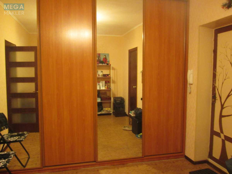 Продаж 1 кімнатної квартири (52/18/15), 7 пов. 10 пов. будинку, <a class="location-link" href="/kiev/" title="Недвижимость Київ">Київ</a>, <a class="location-link" href="/kiev/goloseevskij/" title="Недвижимость Голосіївський район">Голосіївський р-н</a>, Степана Рудницкого ул., 15 (изображение 8)