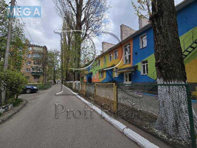 Продаж 2 кімнатної квартири (44/28/7), 3 пов. 5 пов. будинку, <a class="location-link" href="/kiev/" title="Недвижимость Київ">Київ</a>, <a class="location-link" href="/kiev/solomenskij/" title="Недвижимость Солом'янський район">Солом'янський р-н</a>, Неходи Івана вулиця, 3 (изображение 9)