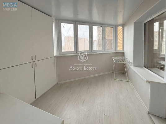 Продаж 2 кімнатної квартири (77/35/12), 18 пов. 25 пов. будинку, <a class="location-link" href="/kiev/" title="Недвижимость Київ">Київ</a>, <a class="location-link" href="/kiev/goloseevskij/" title="Недвижимость Голосіївський район">Голосіївський р-н</a>, Науки просп., 55а (изображение 4)