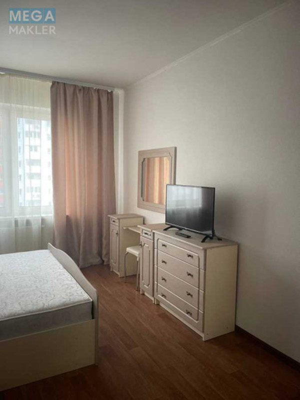 Оренда 1 кімнатної квартири, <a class="location-link" href="/kiev/" title="Недвижимость Київ">Київ</a>, <a class="location-link" href="/kiev/darnickij/" title="Недвижимость Дарницький район">Дарницький р-н</a>, Софьи Русовой ул., 7 (изображение 3)