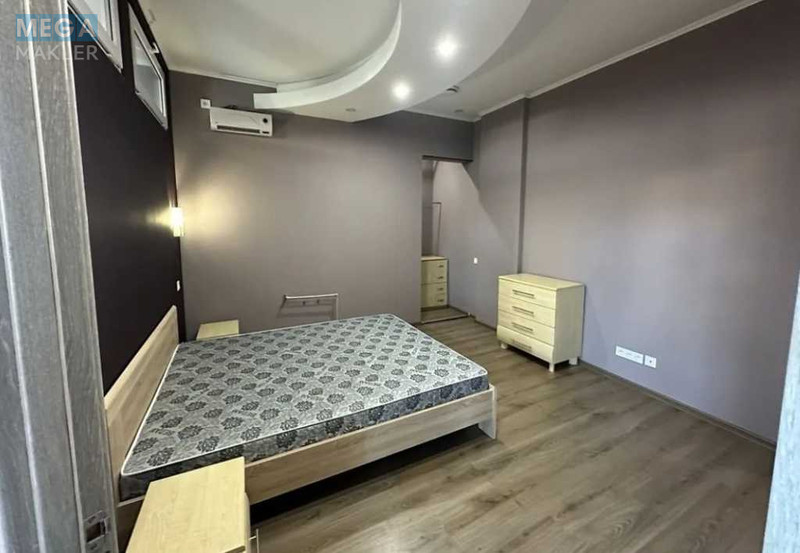 Продаж 3 кімнатної квартири (95/59/23), 4 пов. 4 пов. будинку, <a class="location-link" href="/dnepropetrovsk/" title="Недвижимость Дніпра">Дніпро</a>, пр. Дмитра Яворницького, 72а (изображение 2)