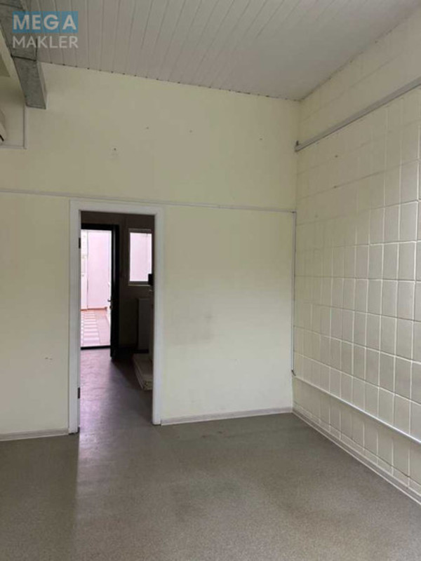Продаж комерційної нерухомості, 320&nbsp;кв.м, под склад, <a class="location-link" href="/kiev/" title="Недвижимость Київ">Київ</a>, <a class="location-link" href="/kiev/obolonskij/" title="Недвижимость Оболонський район">Оболонський р-н</a>, Приречная ул. (изображение 2)