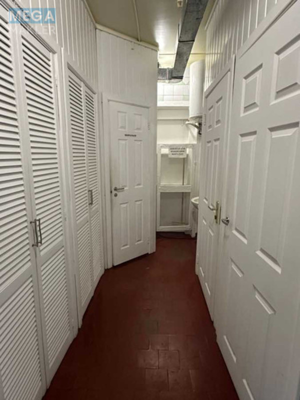 Продаж комерційної нерухомості, 320&nbsp;кв.м, под склад, <a class="location-link" href="/kiev/" title="Недвижимость Київ">Київ</a>, <a class="location-link" href="/kiev/obolonskij/" title="Недвижимость Оболонський район">Оболонський р-н</a>, Приречная ул. (изображение 3)