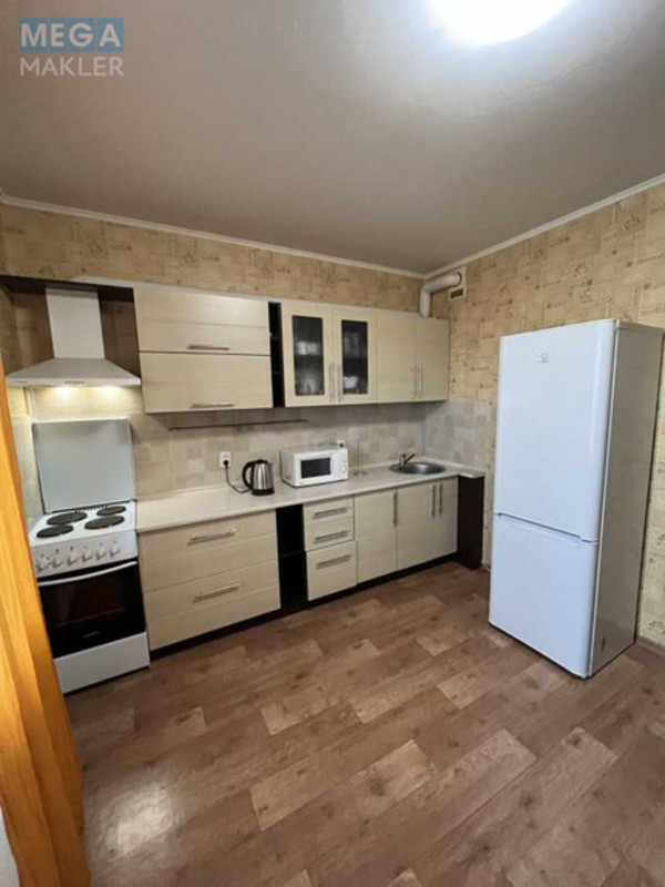 Оренда 2 кімнатної квартири, <a class="location-link" href="/kiev/" title="Недвижимость Київ">Київ</a>, <a class="location-link" href="/kiev/darnickij/" title="Недвижимость Дарницький район">Дарницький р-н</a>, Григорія Ващенка вул., 7 (изображение 2)