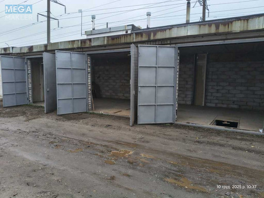 Оренда комерційної нерухомості, 156&nbsp;кв.м, <a class="location-link" href="/kiev/" title="Недвижимость Київ">Київ</a>, <a class="location-link" href="/kiev/desnyanskij/" title="Недвижимость Деснянський район">Деснянський р-н</a>, Пухівська вул., 2 (изображение 18)