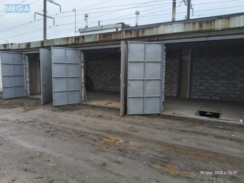 Оренда комерційної нерухомості, 156&nbsp;кв.м, <a class="location-link" href="/kiev/" title="Недвижимость Київ">Київ</a>, <a class="location-link" href="/kiev/desnyanskij/" title="Недвижимость Деснянський район">Деснянський р-н</a>, Пухівська вул., 2 (изображение 18)