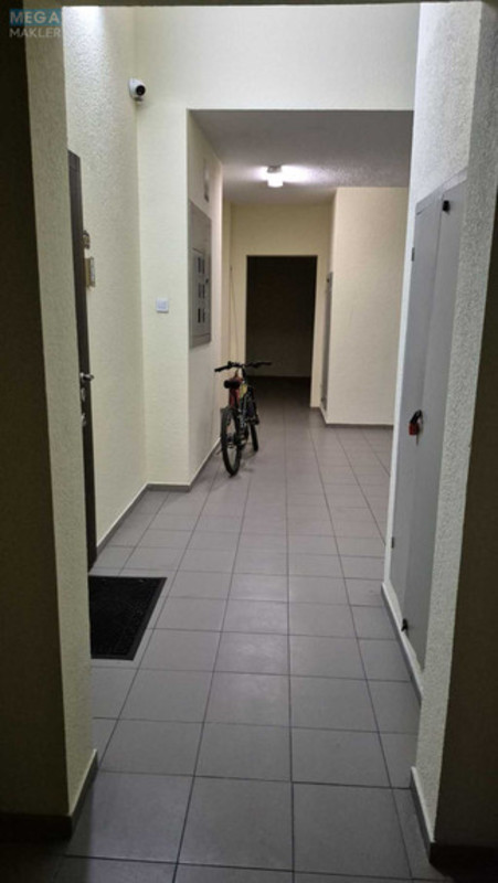 Продаж 3 кімнатної квартири (105/?/15), 8 пов. 9 пов. будинку, <a class="location-link" href="/kiev/" title="Недвижимость Київ">Київ</a>, <a class="location-link" href="/kiev/goloseevskij/" title="Недвижимость Голосіївський район">Голосіївський р-н</a>, Метрологічна вул., 10б (изображение 13)