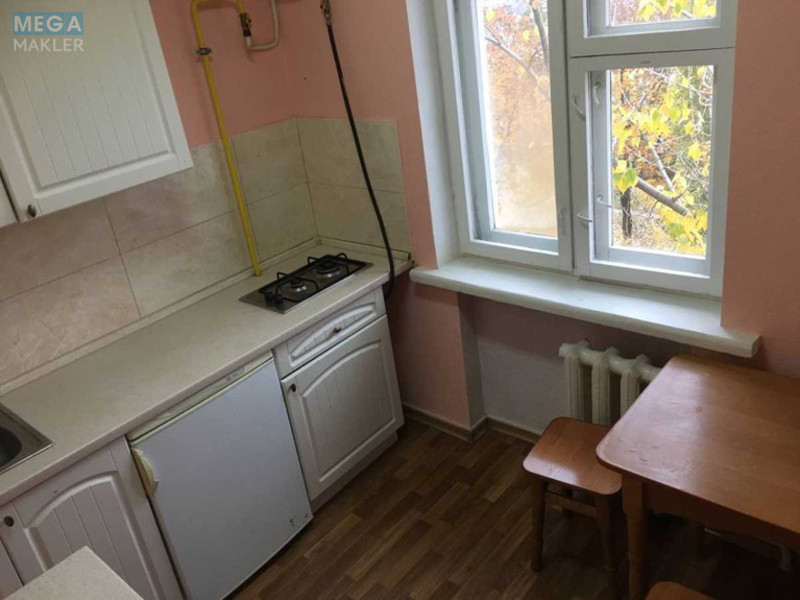 Оренда 1 кімнатної квартири, <a class="location-link" href="/kiev/" title="Недвижимость Київ">Київ</a>, <a class="location-link" href="/kiev/dneprovskij/" title="Недвижимость Дніпровський район">Дніпровський р-н</a>, Соборності просп., 5Б (изображение 2)