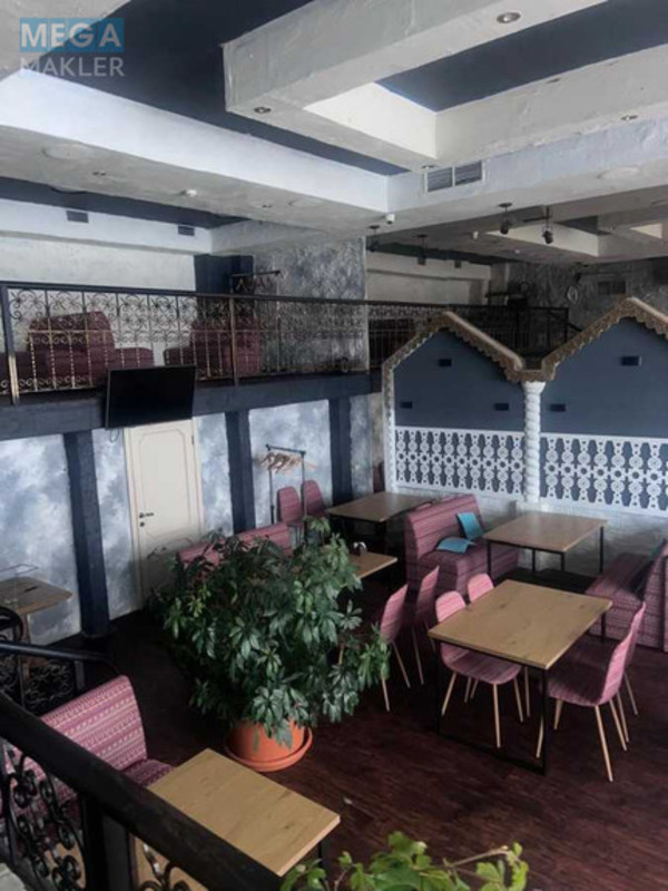Продаж комерційної нерухомості, 500&nbsp;кв.м, <a class="location-link" href="/kiev/" title="Недвижимость Київ">Київ</a>, <a class="location-link" href="/kiev/obolonskij/" title="Недвижимость Оболонський район">Оболонський р-н</a>, Маршала Тимошенка вул., 29 (изображение 11)