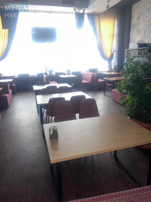 Продаж комерційної нерухомості, 500&nbsp;кв.м, <a class="location-link" href="/kiev/" title="Недвижимость Київ">Київ</a>, <a class="location-link" href="/kiev/obolonskij/" title="Недвижимость Оболонський район">Оболонський р-н</a>, Маршала Тимошенка вул., 29 (изображение 13)