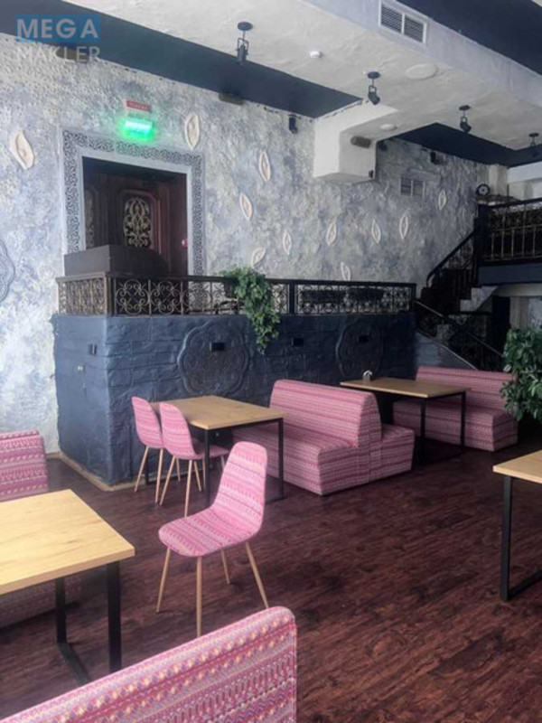 Продаж комерційної нерухомості, 500&nbsp;кв.м, <a class="location-link" href="/kiev/" title="Недвижимость Київ">Київ</a>, <a class="location-link" href="/kiev/obolonskij/" title="Недвижимость Оболонський район">Оболонський р-н</a>, Маршала Тимошенка вул., 29 (изображение 16)
