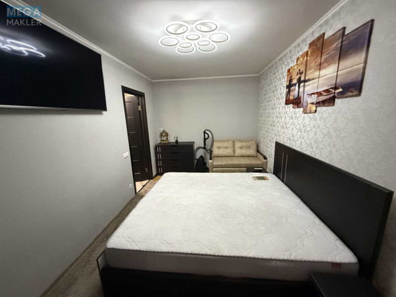 Оренда 2 кімнатної квартири, <a class="location-link" href="/kiev/" title="Недвижимость Київ">Київ</a>, <a class="location-link" href="/kiev/dneprovskij/" title="Недвижимость Дніпровський район">Дніпровський р-н</a>, Братиславская ул., 13 (изображение 2)
