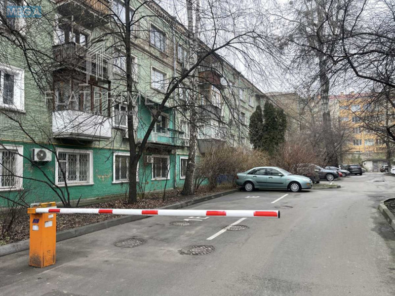 Оренда комерційної нерухомості, 175&nbsp;кв.м, <a class="location-link" href="/kiev/" title="Недвижимость Київ">Київ</a>, <a class="location-link" href="/kiev/shevchenkovskij/" title="Недвижимость Шевченківський район">Шевченківський р-н</a>, Владимира Винниченко ул., 14 (изображение 3)