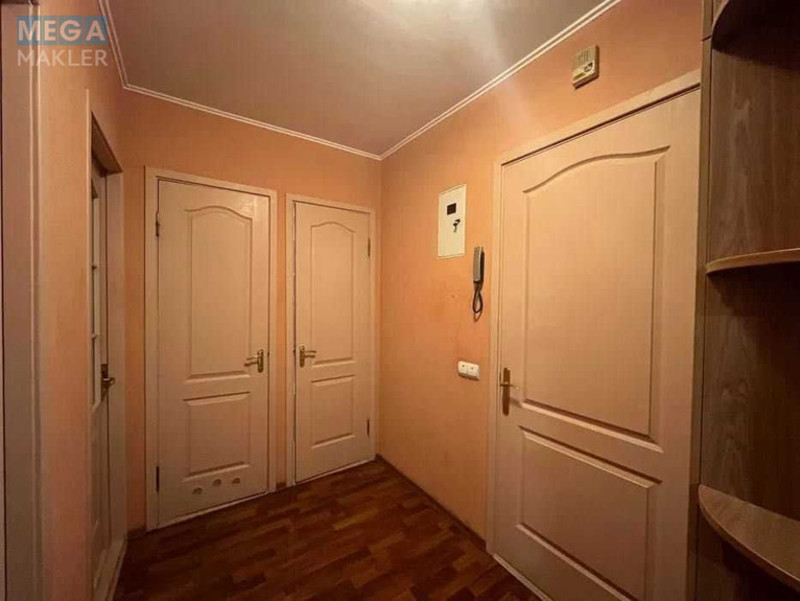 Продаж 2 кімнатної квартири (47,5/?/7,5), 6 пов. 9 пов. будинку, <a class="location-link" href="/kiev/" title="Недвижимость Київ">Київ</a>, <a class="location-link" href="/kiev/pecherskij/" title="Недвижимость Печерський район">Печерський р-н</a>, Менделеева ул., 12 (изображение 7)