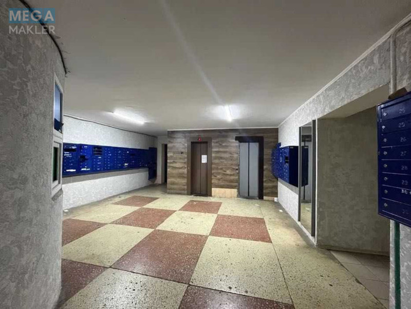 Продаж 2 кімнатної квартири (47,5/?/7,5), 6 пов. 9 пов. будинку, <a class="location-link" href="/kiev/" title="Недвижимость Київ">Київ</a>, <a class="location-link" href="/kiev/pecherskij/" title="Недвижимость Печерський район">Печерський р-н</a>, Менделеева ул., 12 (изображение 14)