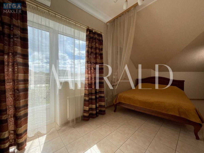 Продаж дома, 2&nbsp;поверху, 218,10&nbsp;кв.м, 4&nbsp;кімнати, ділянка 7,62&nbsp;соток, <a class="location-link" href="/kiev/" title="Недвижимость Київ">Київ</a>, <a class="location-link" href="/kiev/solomenskij/" title="Недвижимость Солом'янський район">Солом'янський р-н</a>, Школьная ул., 30 (изображение 8)