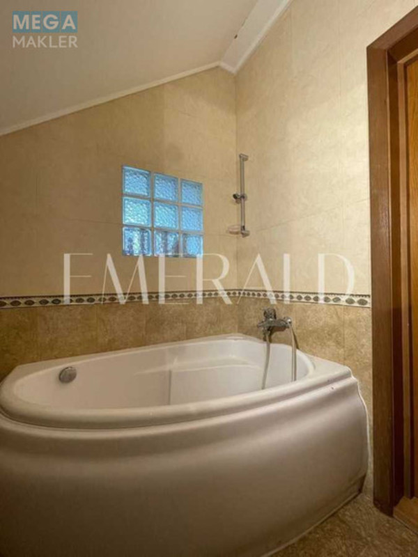 Продаж дома, 2&nbsp;поверху, 218,10&nbsp;кв.м, 4&nbsp;кімнати, ділянка 7,62&nbsp;соток, <a class="location-link" href="/kiev/" title="Недвижимость Київ">Київ</a>, <a class="location-link" href="/kiev/solomenskij/" title="Недвижимость Солом'янський район">Солом'янський р-н</a>, Школьная ул., 30 (изображение 10)