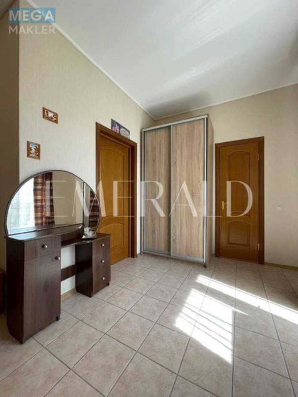 Продаж дома, 2&nbsp;поверху, 218,10&nbsp;кв.м, 4&nbsp;кімнати, ділянка 7,62&nbsp;соток, <a class="location-link" href="/kiev/" title="Недвижимость Київ">Київ</a>, <a class="location-link" href="/kiev/solomenskij/" title="Недвижимость Солом'янський район">Солом'янський р-н</a>, Школьная ул., 30 (изображение 12)
