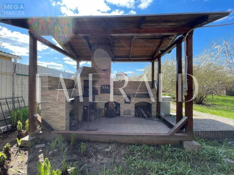 Продаж дома, 2&nbsp;поверху, 218,10&nbsp;кв.м, 4&nbsp;кімнати, ділянка 7,62&nbsp;соток, <a class="location-link" href="/kiev/" title="Недвижимость Київ">Київ</a>, <a class="location-link" href="/kiev/solomenskij/" title="Недвижимость Солом'янський район">Солом'янський р-н</a>, Школьная ул., 30 (изображение 25)