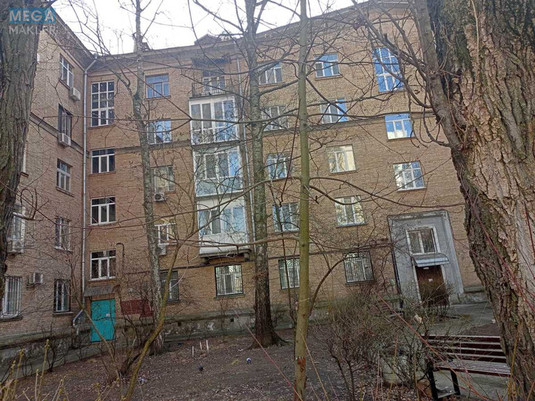 Продаж 2 кімнатної квартири (63/40/8), 5 пов. 5 пов. будинку, <a class="location-link" href="/kiev/" title="Недвижимость Київ">Київ</a>, <a class="location-link" href="/kiev/pecherskij/" title="Недвижимость Печерський район">Печерський р-н</a>, Лейпцигская ул., 2/37 (изображение 3)